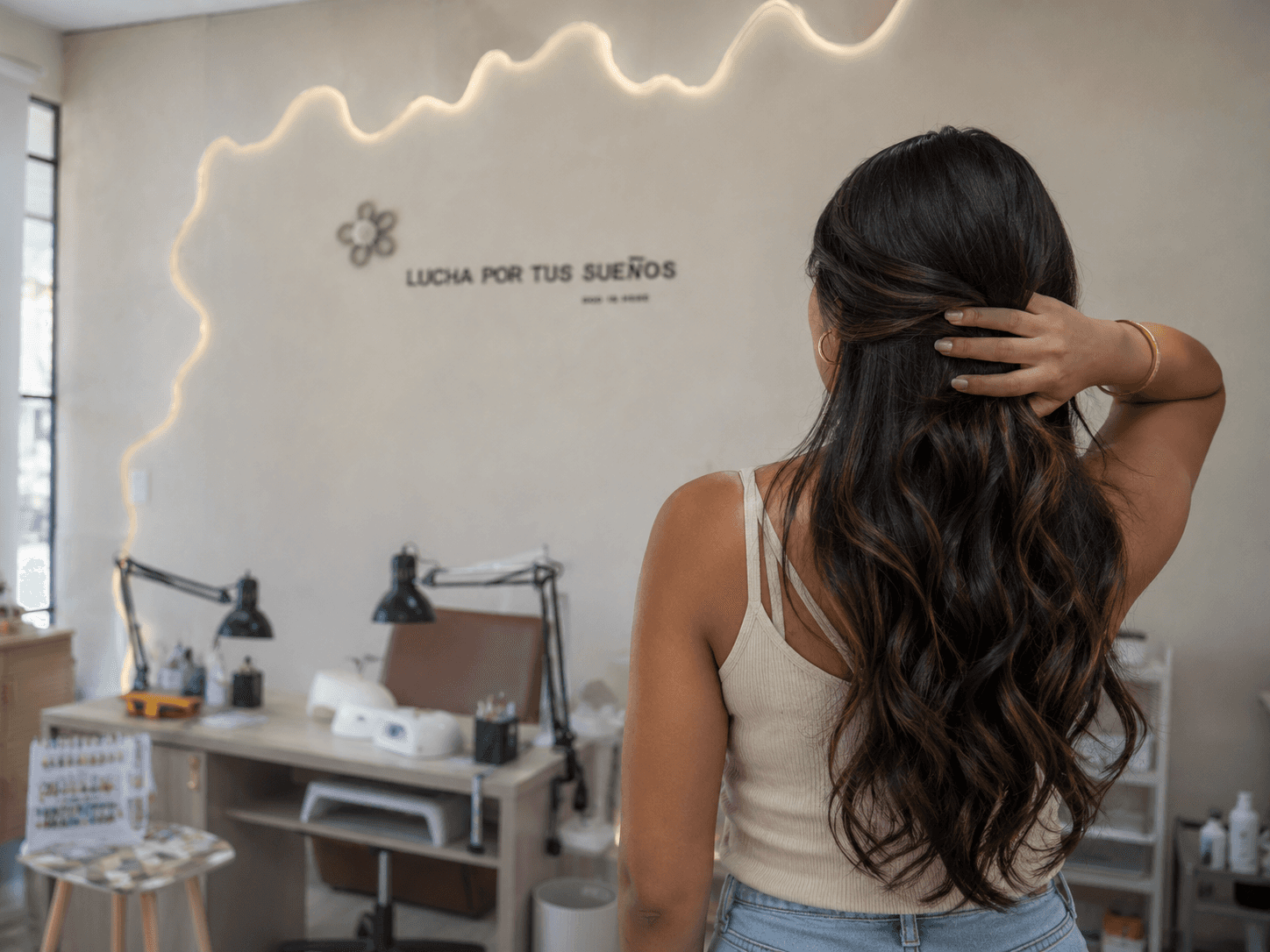 Evo Beauty Salon & Spa — salón de belleza en Cypress, Houston TX: uñas, cabello y faciales