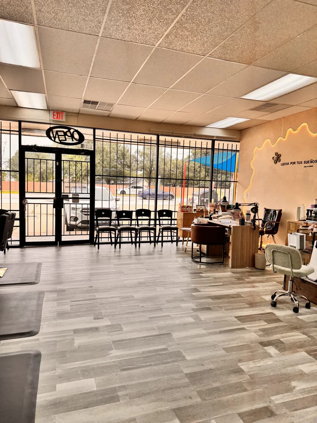 Trabajos y ambiente de Evo Beauty Salon en Cypress, Houston TX