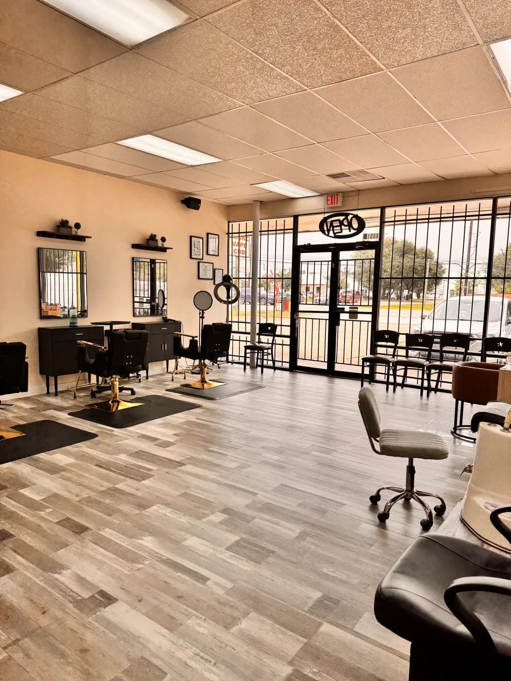 Trabajos y ambiente de Evo Beauty Salon en Cypress, Houston TX